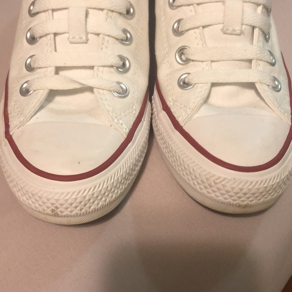 Converse shoes - Picture 3 of 9